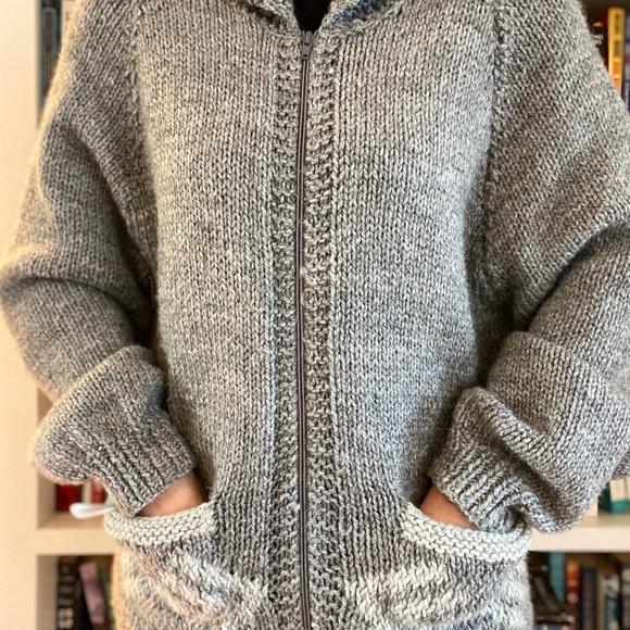 Hand Knit Cowichan Style Zip-Up Hand Knit Sweater | Gray Wool | Women’s L - Picture 2 of 6